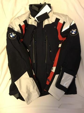 Новая куртка BMW Motorrad Rallye