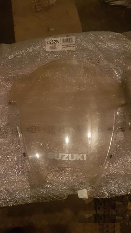 Ветровое стекло на Suzuki GSF600/GSF1200 Bandit