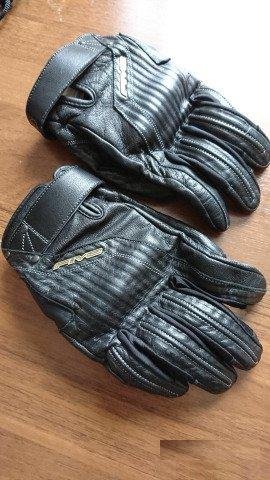 Мотокуртка Alpinestars, мотобрюки Macna Logic, шле