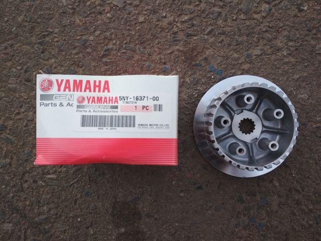 Внутрення корзина сцепления Yamaha YZ125 93-16