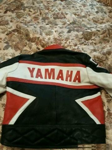 Куртка кожа yamaha