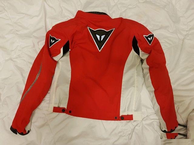 Куртка женская Dainese