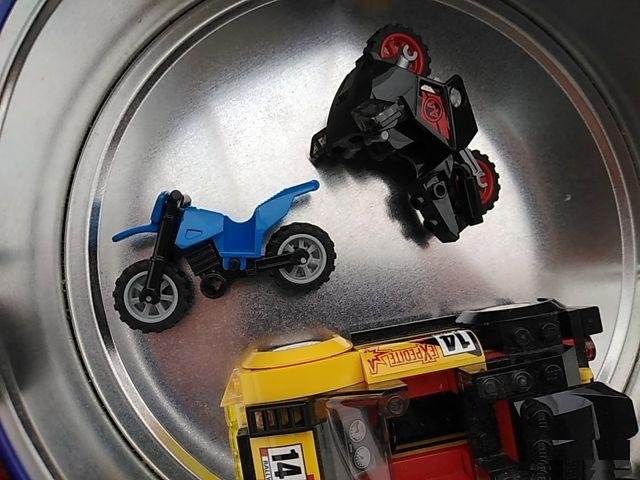 Лего машинка и мотоциклы