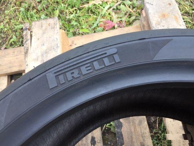 240/45/17 Pirelli