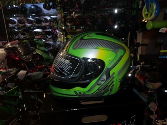Шлем для мотоцикла техно Green